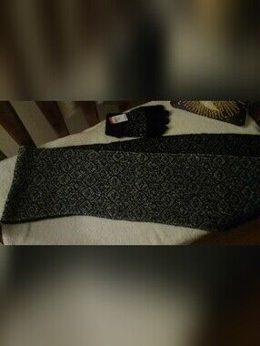 Black Metallic Reversible Patterned Scarf with Matching Gloves
